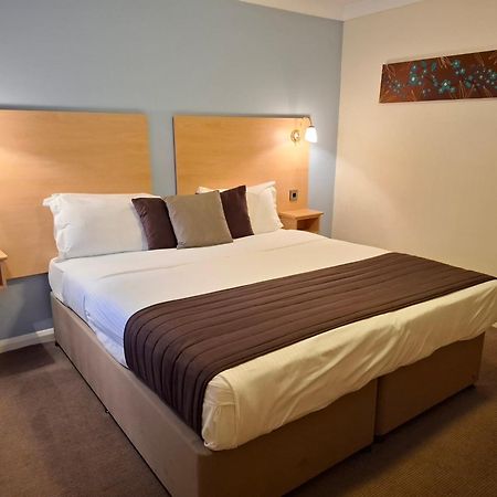 Borough Arms Hotel Newcastle-under-Lyme Dış mekan fotoğraf
