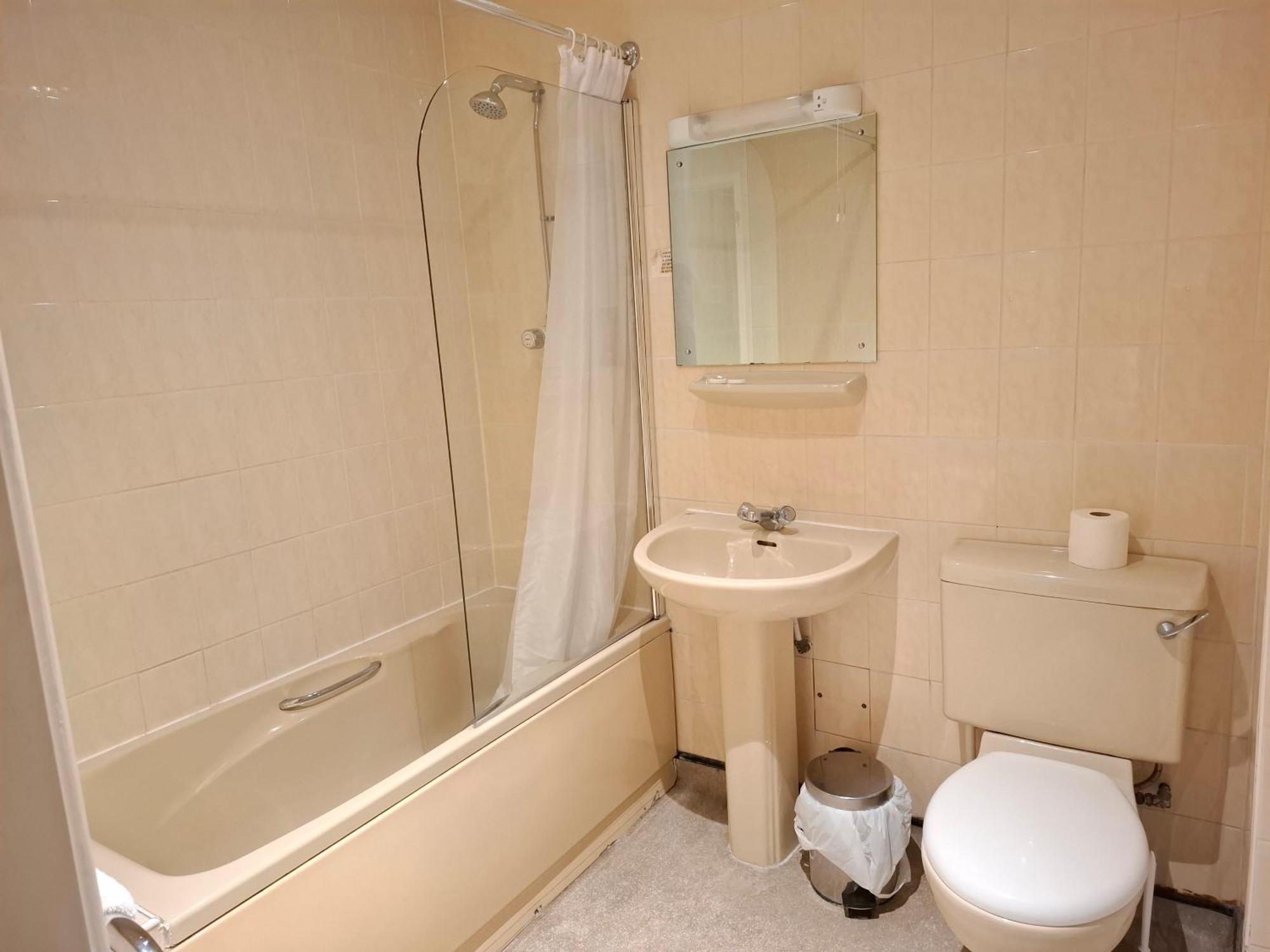 Borough Arms Hotel Newcastle-under-Lyme Dış mekan fotoğraf