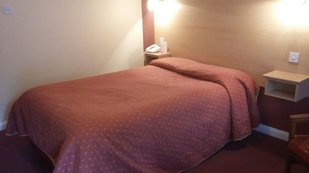 Borough Arms Hotel Newcastle-under-Lyme Dış mekan fotoğraf