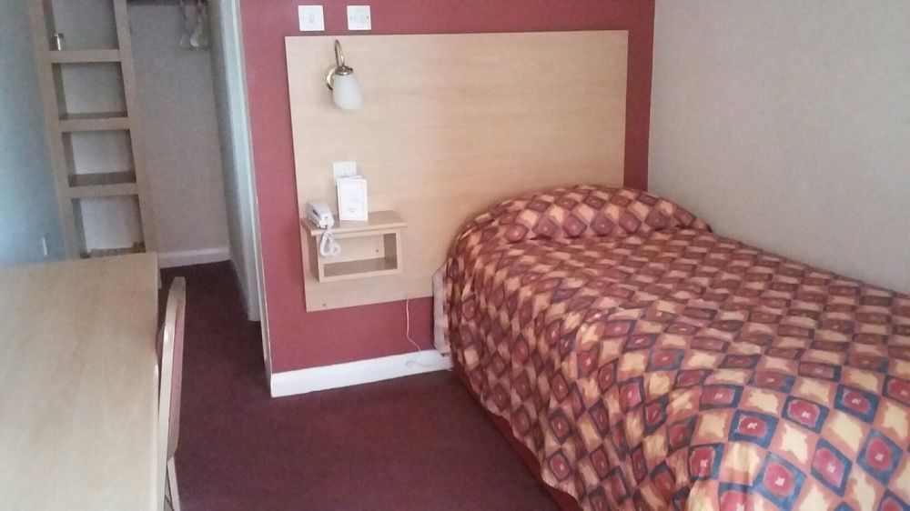 Borough Arms Hotel Newcastle-under-Lyme Dış mekan fotoğraf